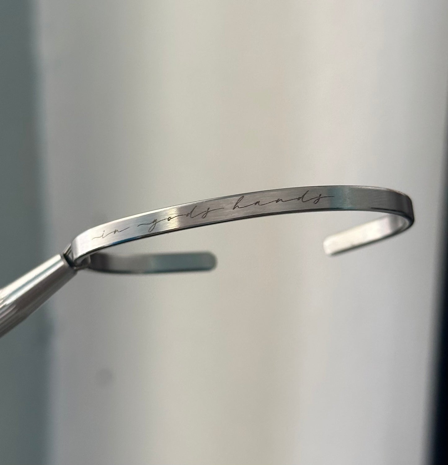 Cuff bangle